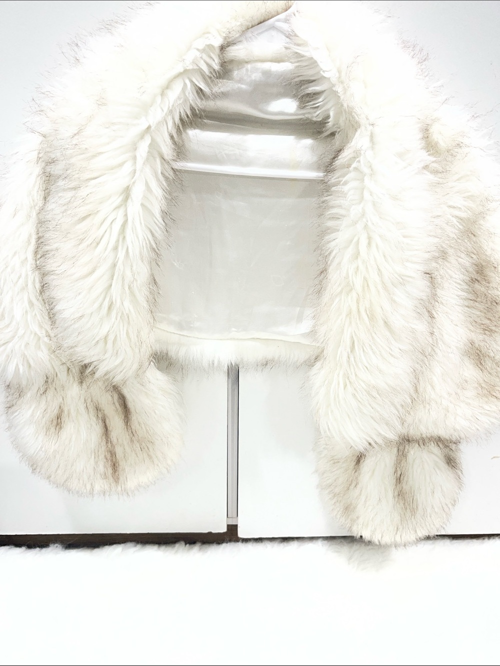 Luxury White Faux Fur Shrug Poncho